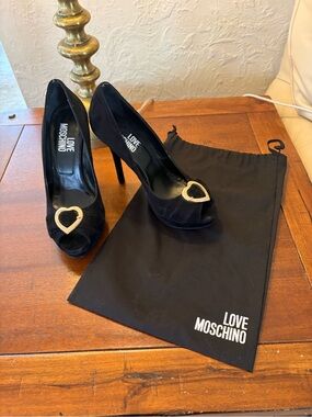 Love Moschino Black Peep-Toe Heels with Gold Heart Accent size 7.5